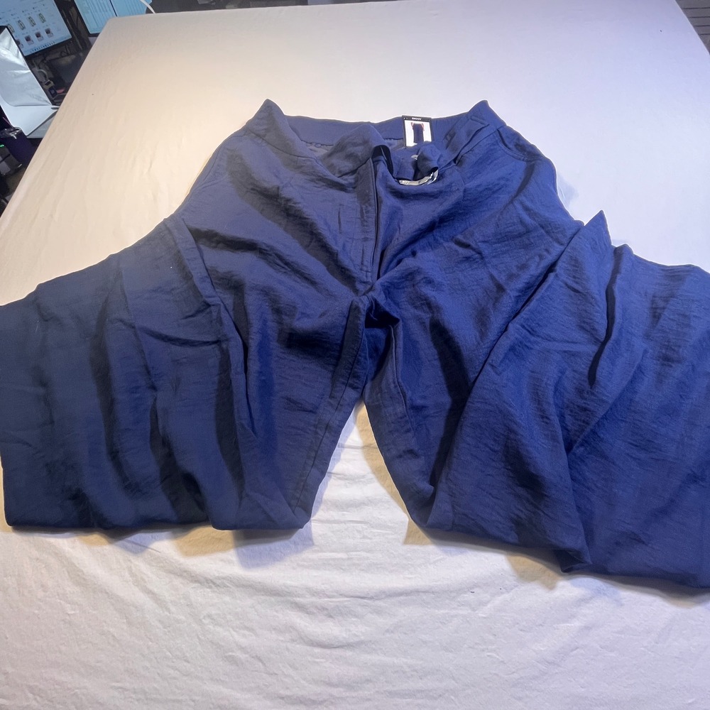 DKNY Women's Navy Blue Wide Leg Cropped‎ Pants Size 16